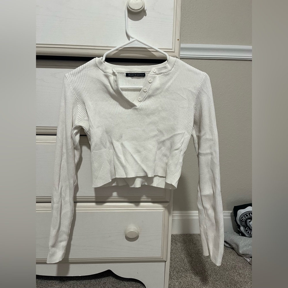 Brandy Melville Long Sleeve Cropped White Sweater